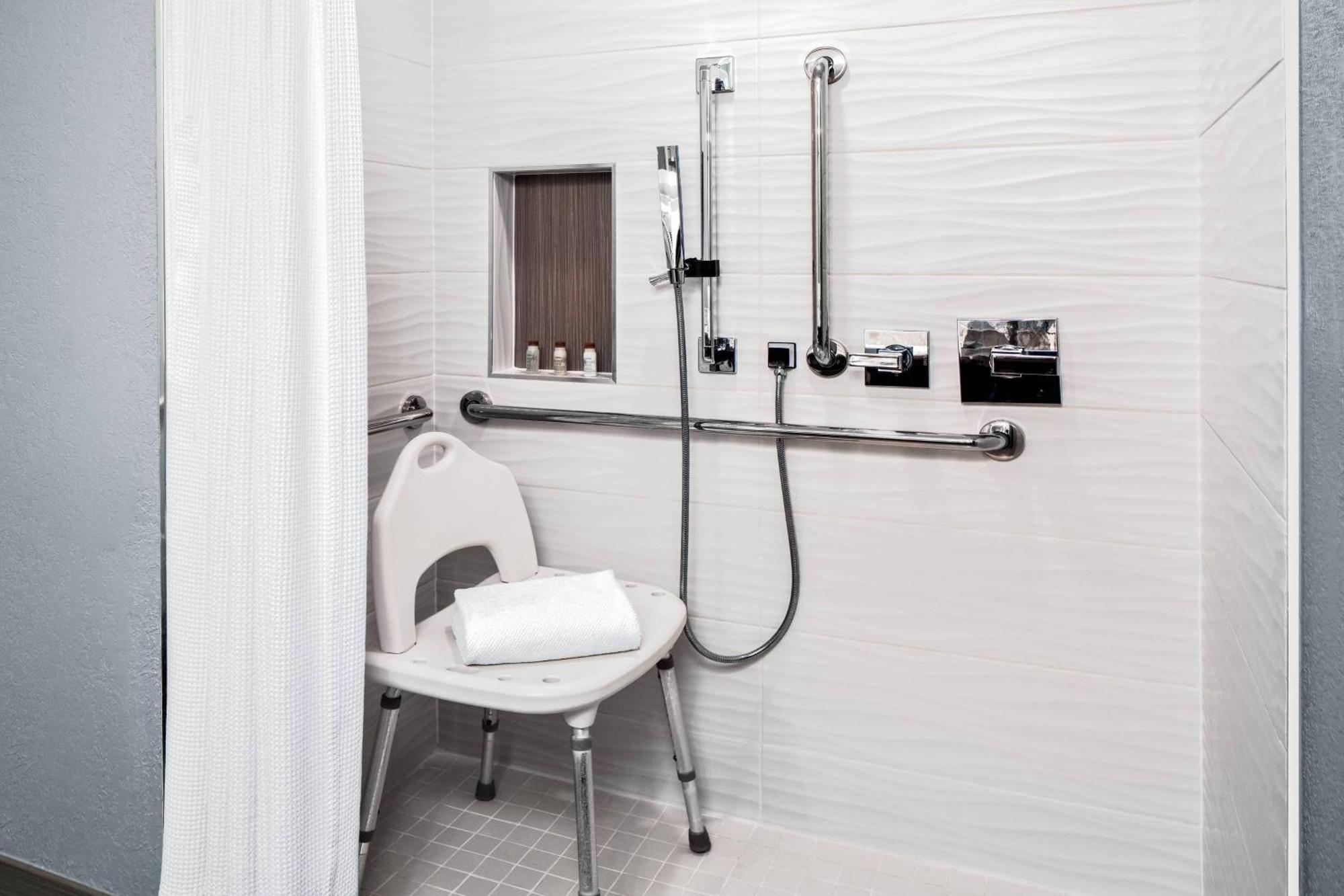 Renaissance Indianapolis North Hotel Carmel Bagian luar foto